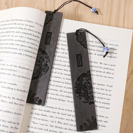 Amaxiu Wooden Bookmarks for Book Lovers, Pack of 2 Handmade Wooden Bookmarks Natural Carving Craft Bookmarks Couple Vintage Bookmarks for Men Women Readers Teachers (B)