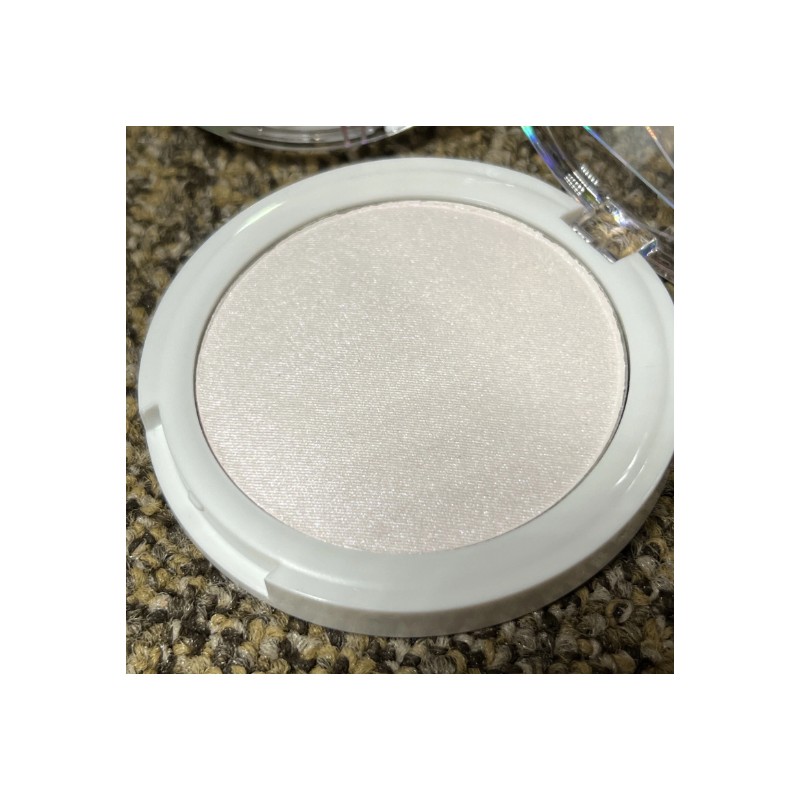 2 Hard Candy Sheer Envy Prismatic Highlighter #1244 Iridescent Pearl