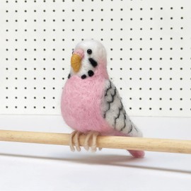 Bergin & Bath Needle Felting kit Budgie. Make a Pink Budgerigar from Wool. Beginners DIY Felted Bird Project. A Perfect Creative Gift for Bird Lovers!