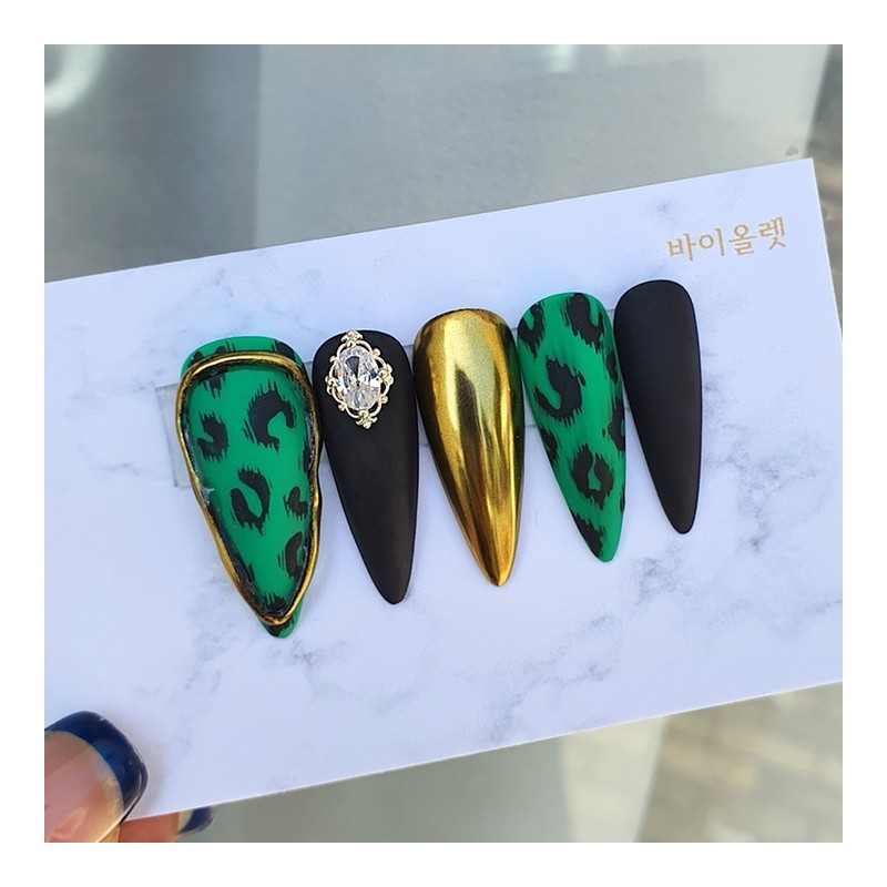 Green Leopard Handmade Nail Tips - Long Point / 그린