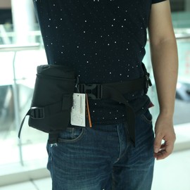 Lens Case, Waterproof SLR Lens Bag, Dust and Scratches with Thick Inner Vibrate Absorption Material to Protect Your Lens, Overlap Zipper for Extra Conservation (15cm by 8.5cm)