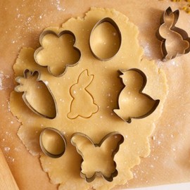 Easter Cookie Cutter Set, 10 Piece Stainless Steel Easter Bunny Cookie Cutters Easter Sandwich Cutter Clover Carrot Butterfly Egg Easter Cookie Cutter for Baking DIY