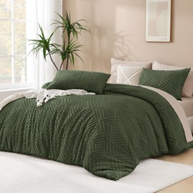 Andency Dark Olive Green Comforter Set Queen Size, Lightweight Fluffy Boho Men Bedding Comforter Set, 3 Pieces Tufted Farmhouse Bed Set for All Seasons (1 Comforter 90x90In, 2 Pillowcases)