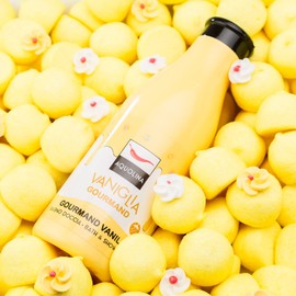 Aquolina Vanilla Gourmand, Creamy, Light Bubble Bath that is quickly absorbed - 500 ml