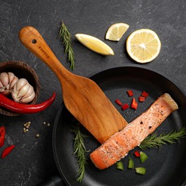 Fiodio Home Teak Wooden Spatula, Spoons & Spurtle for Cooking – Handcrafted, Natural Non-Stick Kitchen Utensils with Comfort Grip & Microfiber Cloth