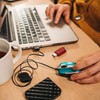 Verbatim Go-Mini optische Travel-Maus, kleine Computermaus mit einziehbarem Kabel, USB-A,