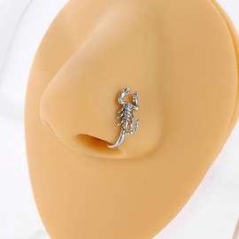 Niaspi Scorpion Fake Nose Rings for Women Unisex Stainless Steel Vintage Punk Animal U-Shaped Non-Piercing Nose Cuffs Adjustable Clip on Nose Rings Statement Nose Jewelry 1 pcs (Silver)