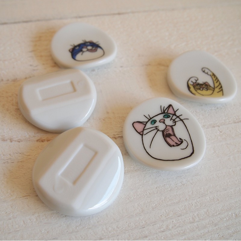 Kamide Gei KUTANI SEAL Neko Jealousy Cat Chopstick Rest (Set