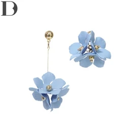 DANA BURTON Freesia Unbalance Dangle Earring 1ea, Color:Light yellow