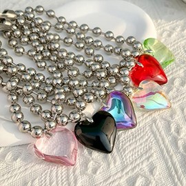 Collar para mujer, cadena de collar de corazón de lujo de tendencia de moda ligera con temperamento simple de cristal frío en forma de amor           