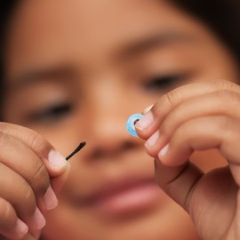 VALICLUD Pack of 100 Blue Evil Eyes Wall Hanging Ornaments Turkish Nazar Beads for Protection Blessing Strength (Sky Blue)