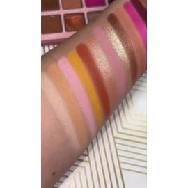 Beauty Creations X Evettexo Paleta De Sombras 16 Tonos Sombra variado