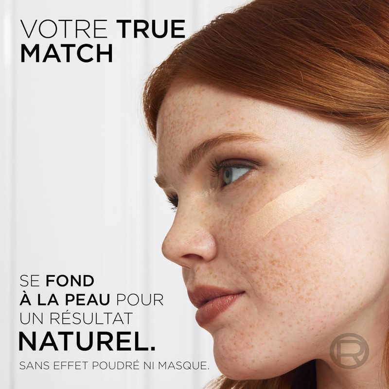 L'Oréal Paris Make up, liquid foundation with hyaluronic and aloe