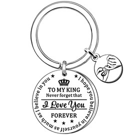 AMZQ Gifts for Boyfriend Husband Birthday Valentines Day Anniversary Keyring Gifts for Him to My King Keychain Present