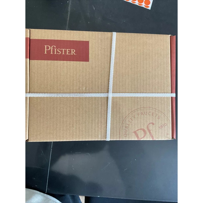 Pfister Thermostatic Shower Set Polished Chrome LG89-7TUC V3