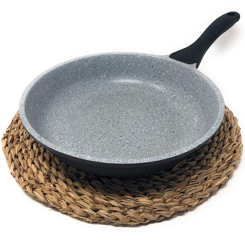 MGE Water Hyacinth Place Mats Round Set of 4 Diameter