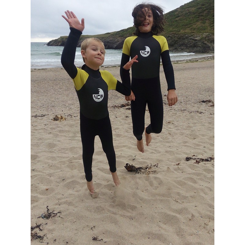 Kids warm 5mm full wetsuit for all watersports/beach use (sizes