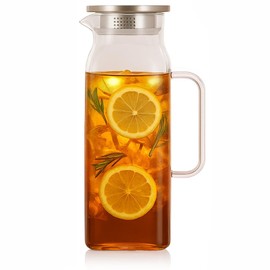 Vekonn Glass Water Pitcher with Lid and Spout, 2L/68 Ounces Heat Resistant Borosilicate Glass Carafe, Temperature Safe