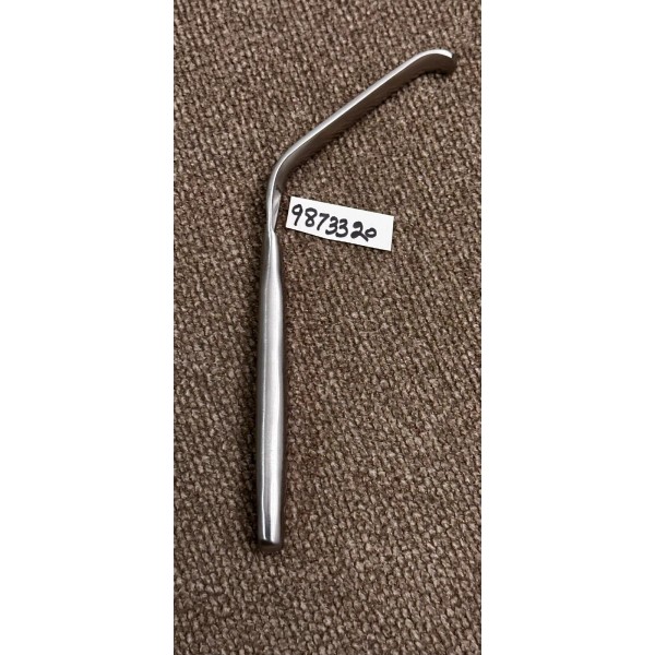 Cloward retractor with Lip 7.5" blade 13mm With Lip