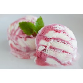 Strawberry Milkshake Variegato for Marbling Homemade Delicious Milk Ice Cream │ Mega Taste │ Also Super Delicious in Desserts and Cakes and Much More │ Content 450 g