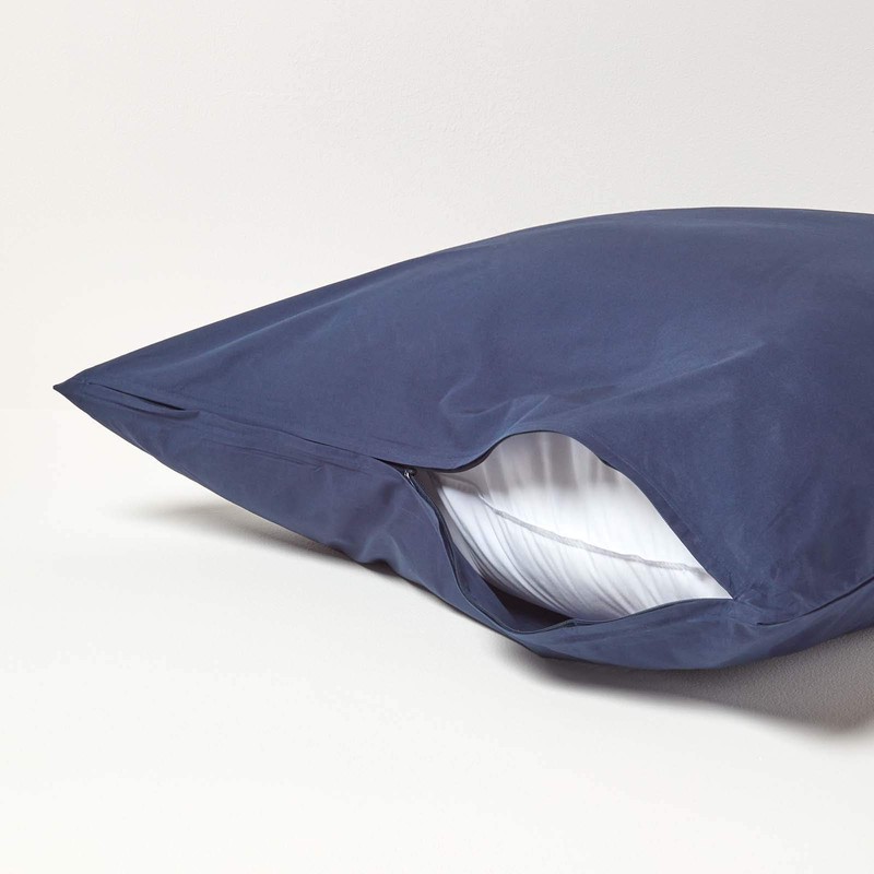 HOMESCAPES Navy Blue Pure Egyptian Cotton Euro Size Pillowcase 80