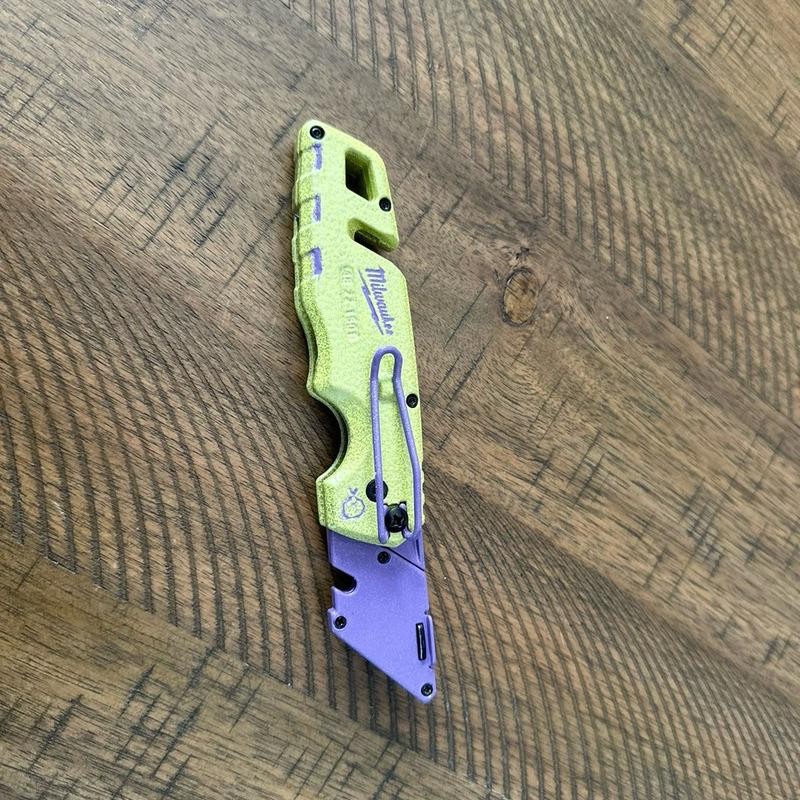 Custom powder coated Fastback - Color: Gloss black/teal