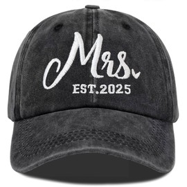 Mrs Hat Bridal Shower Gifts for Bride, Engagement Anniversary Honeymoon Wedding Gifts Newlyweds Couples Bachelorette Party Baseball Cap