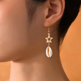Yienate Boho Shell Earrings Vintage Gold Star Shell Dangle Earrings Statement Cowrie Shell Hook Earrings Summer Beach Shell Earrings Jewellery for Women and Girls, Zinc, No Gemstone