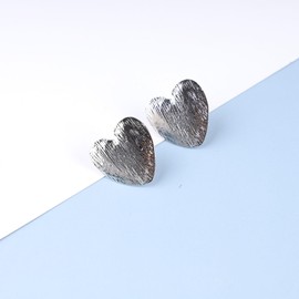 Inilbran Boho Large Heart Stud Earrings Vintage Love Heart Earrings Silver Textured Heart Shape Earrings Exaggerated Heart Statement Earrings Jewellery for Women and Girls