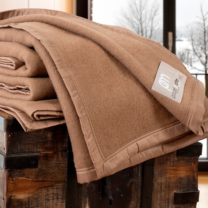 Poyet Motte Rivoli Solid 400GSM 100% Virgin Wool Blanket, Medium/Heavy