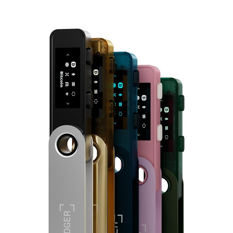 Ledger Nano S Plus (Gold) : The Perfect Entry-Level Hardware
