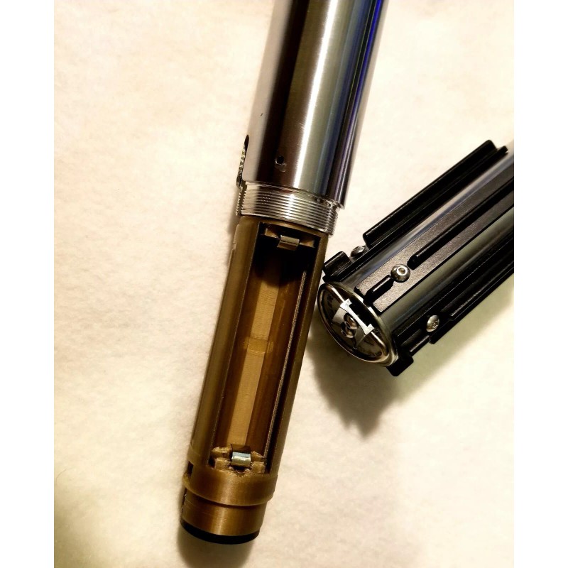 Graflex 2.0 2.5 Chassis Lightsaber soundboard CFX Proffieboard removable battery