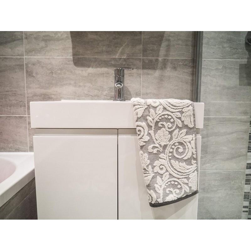 Lex's Linens Pack of 2 Jacquard Floral Guest Towels (Grey)