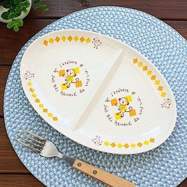 Monkey Oval Partition Plate (Western-style dishes, plates, divider dishes, children's tableware, for children, commercial use, outlet, translation, Tajimi Mino Ware, Made in Japan)