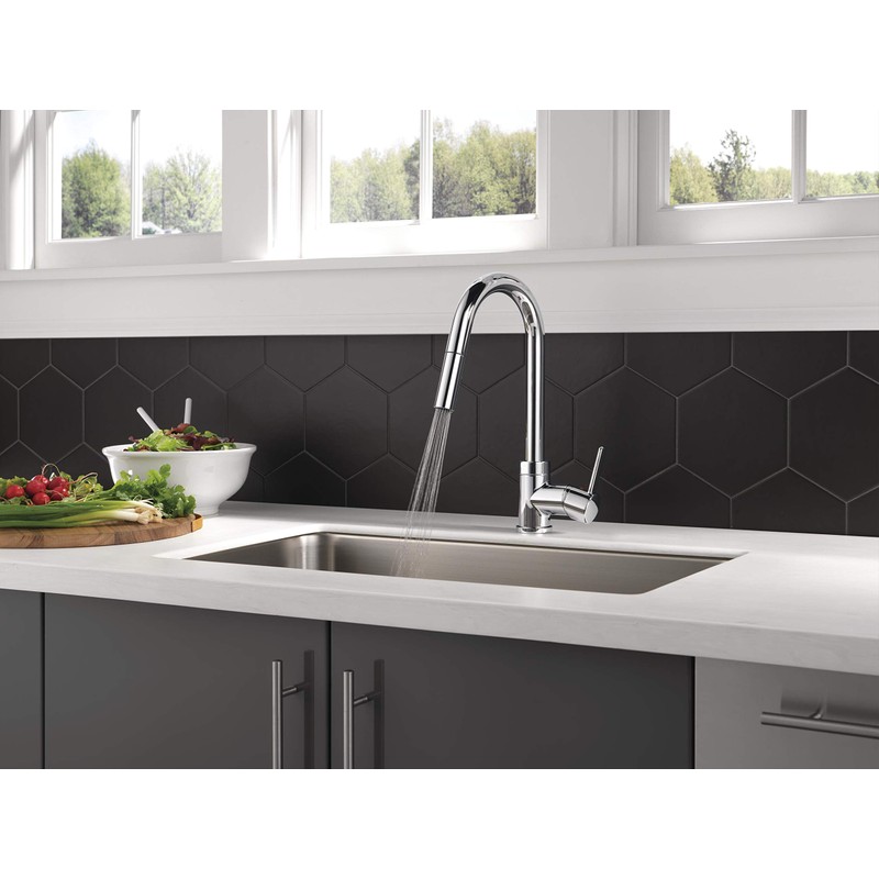 Peerless Precept Single-Handle Kitchen Sink Faucet with Pull Down Sprayer,