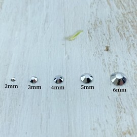 Xinhongo 10000pcs 3mm Resin Flatback Rhinestone Silver Round Flatback Rhinestones for Crafts, Bling Glitter Diamond Stone Rhinestone for Bottles, Tumblers, Nail Art, Clothes Shoes