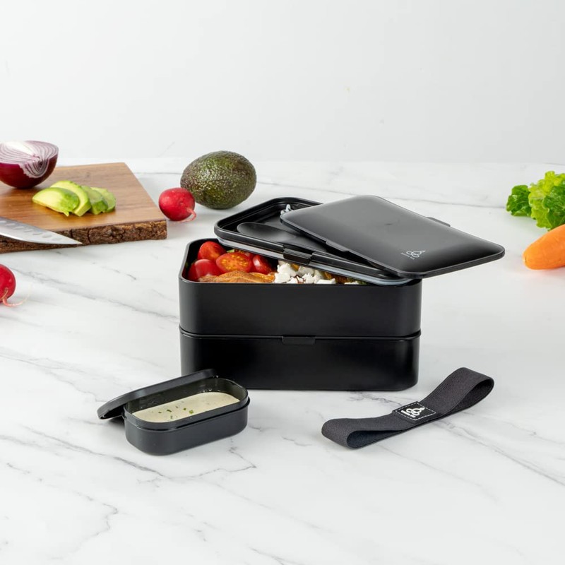 Restaurantware Bento Tek 40.5 Ounces Stackable Lunch Box 1 Reusable