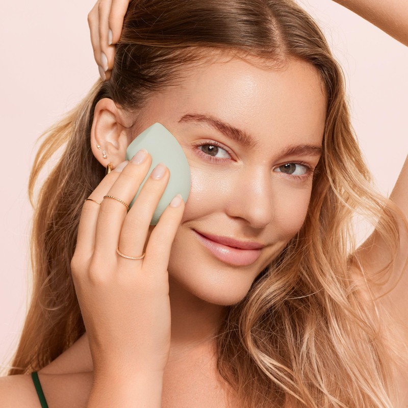 EcoTools Blurring Blender Makeup Sponge, Makeup Blending Sponge For Blurred