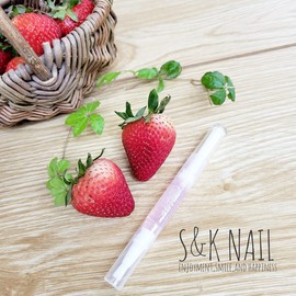S&K NAIL Cuticle Oil, Pen Type, Strawberry Scent, Pen, Nail Oil, Nail Care, Cuticle Handcare, Cuticle Treatment, Nail Care Oil, Moisturizing