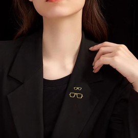 2pcs Cute Eyeglasses Frame Brooches for Women Unisex Golden Eyewear Shaped Lapel Pins Iniature Badge Dress Suit Collar Accessories Crafts Holiday Birthday Jewelry Chic Gift