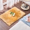 Cumay Faux Sheepskin Rug (60 x 90 cm) - Suitable