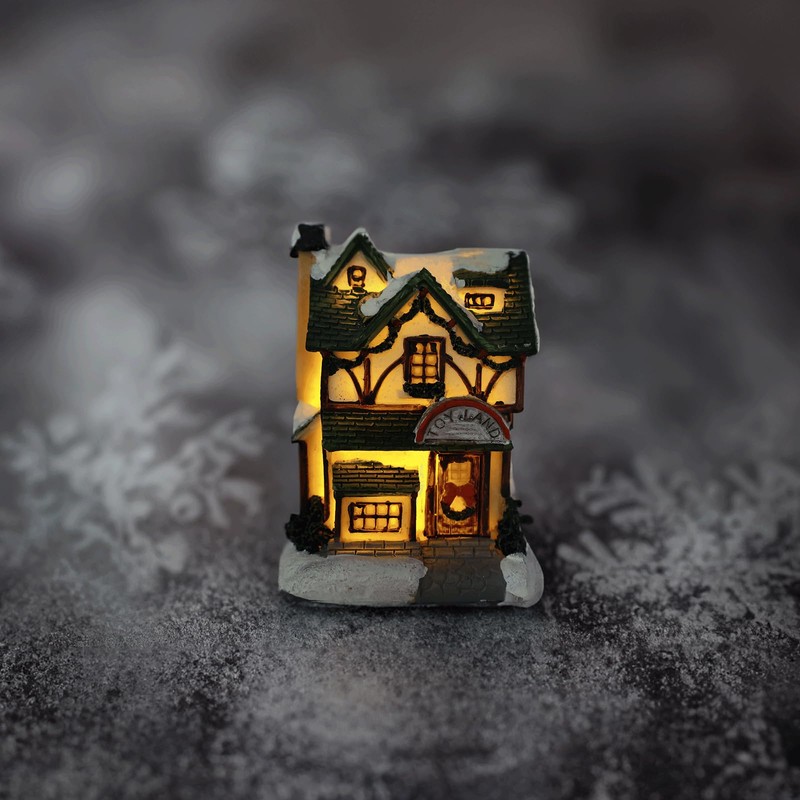 hausleben Christmas Town Christmas Village with Lighting 4 Pieces