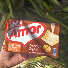 Nestlé Amor-Walfer Biscuits - Variety of Flavors - Strawberry - Specification: Orange