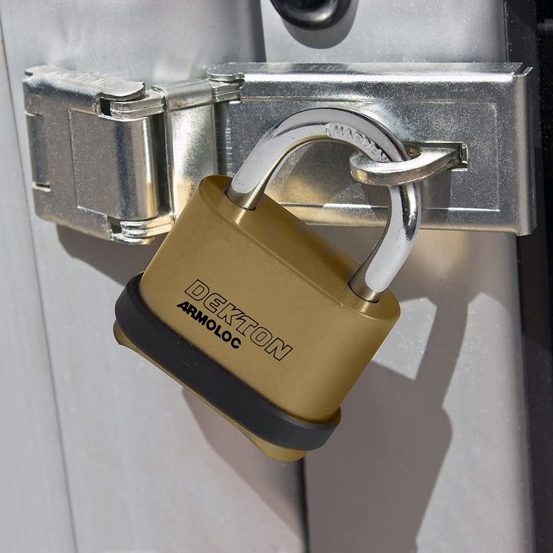 DEKTON DT71015 4 Digit HIGH Security Combination Padlock, Black