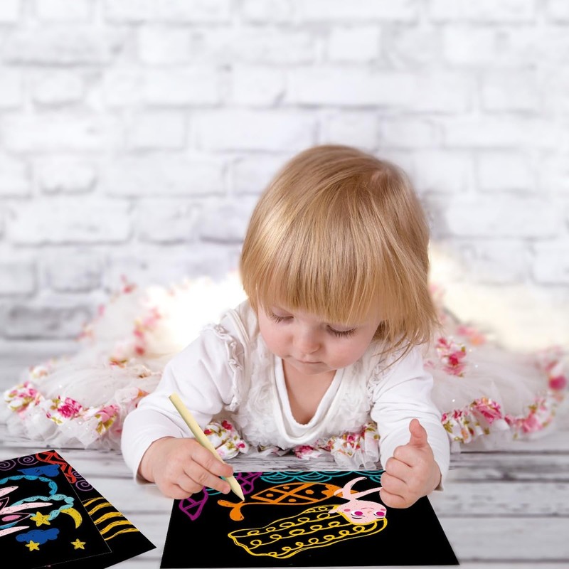 Avenir AN221658 Scratching Princess 3 Years Old and Up