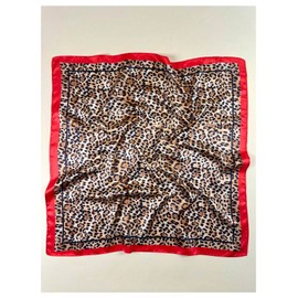 WDIRARA Women's Leopard Print Square Scarf Satin Head Bandana Hair Wraps Streetwear Brown One-Size