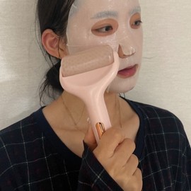 Face Cooling Roller Massager 2ea