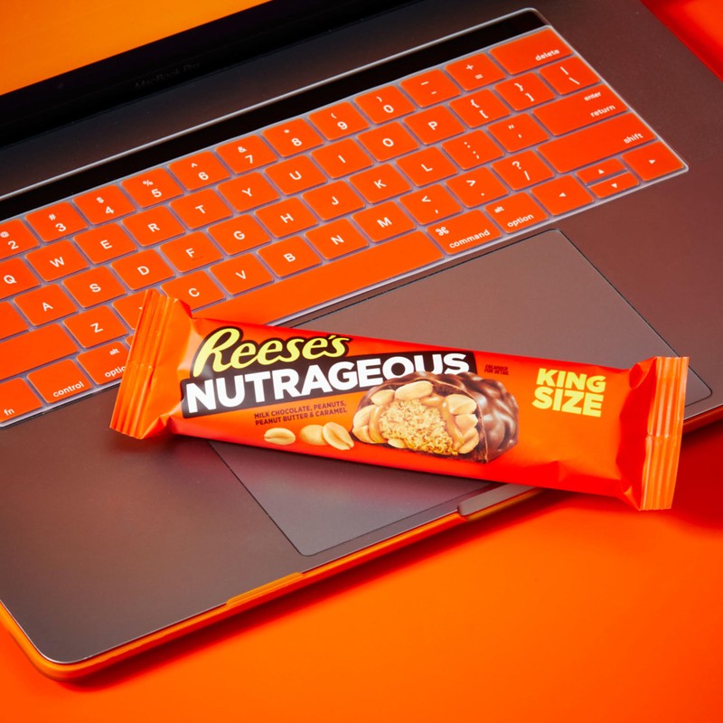 REESE'S NUTRAGEOUS Chocolate, Peanut Butter, Caramel and Peanut King Size,