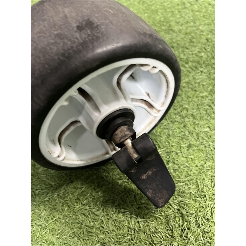 Front wheel bearing upgrade kit for PowakaddyFW series golf trolleys