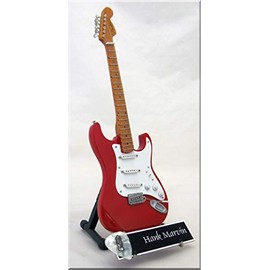 HANK MARVIN Miniature Guitar The Shadows w/Guitar Pick